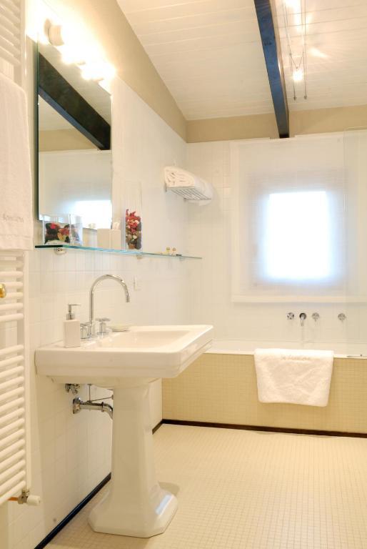 La Bandiera B&B Civitella Casanova Room photo